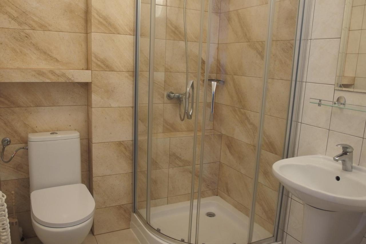 Patio Apartamenty I Pokoje 尼彻兹 外观 照片