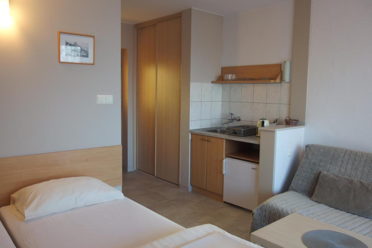 Patio Apartamenty I Pokoje 尼彻兹 外观 照片