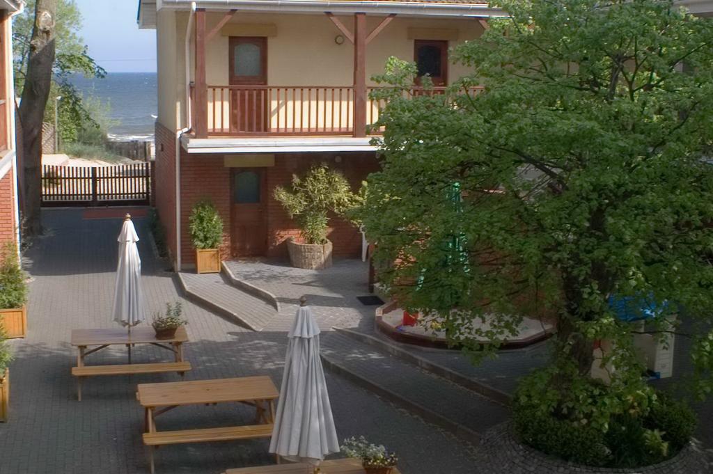 Patio Apartamenty I Pokoje 尼彻兹 外观 照片