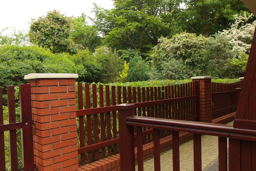 Patio Apartamenty I Pokoje 尼彻兹 外观 照片